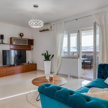 Elegant Two Bedroom Apartment Zára Kültér fotó