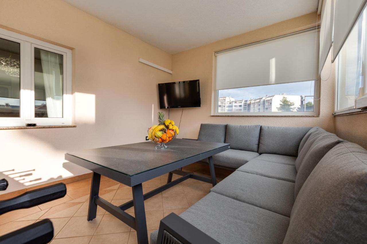 Elegant Two Bedroom Apartment Zára Kültér fotó